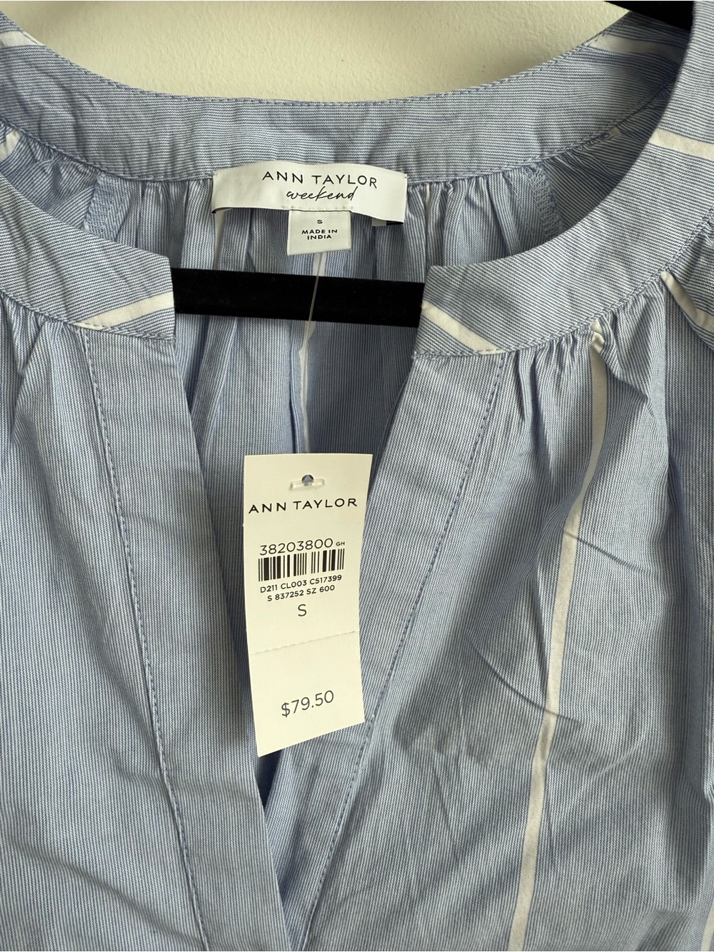 Ann Taylor Weekend Blue Striped Button up Puff Sleeve Blouse - Picture 4 of 4